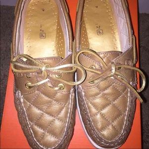 Sperry Topsider gold